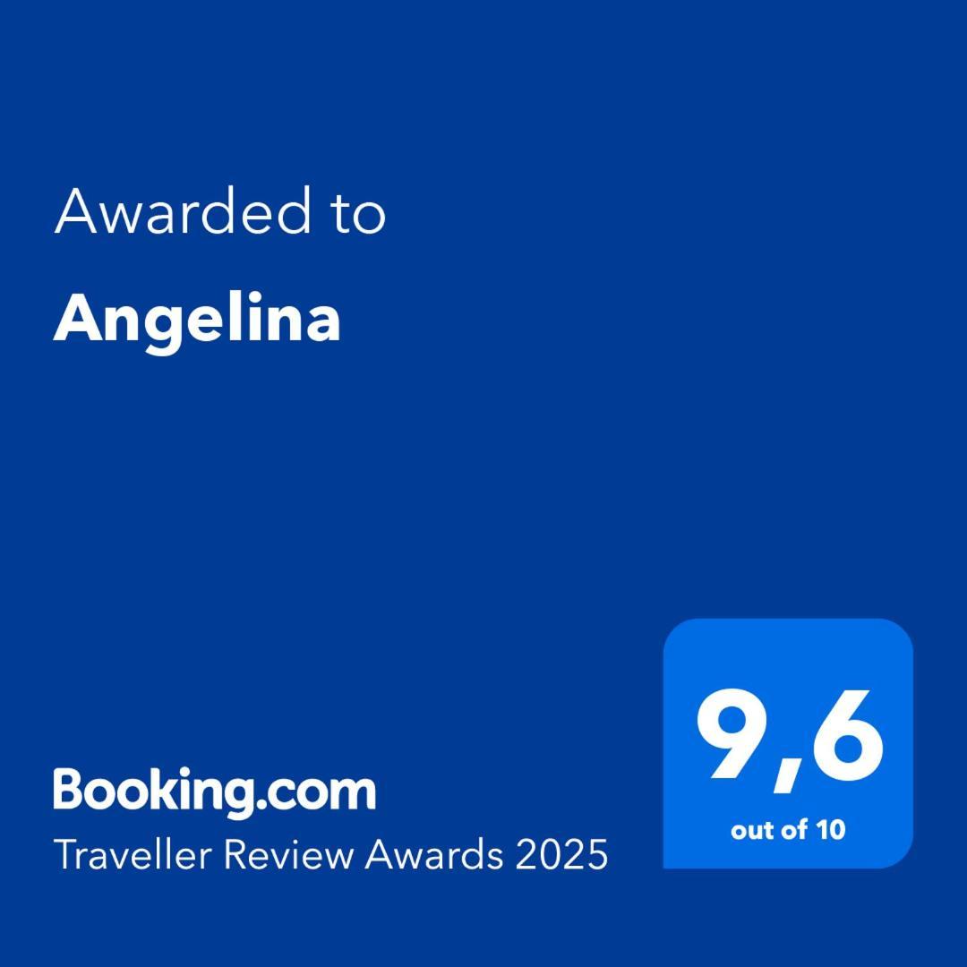 Angelina * Posadas